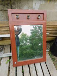 lot 101 image: Wood Mirrored Cabinet