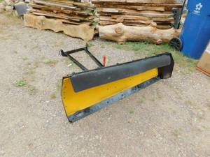 lot 105 image: ATV Snow Plow