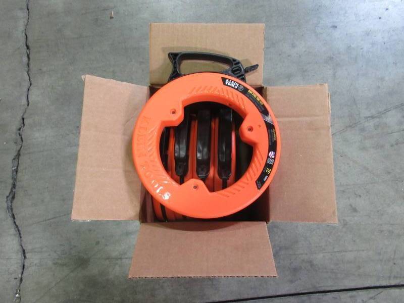 lot 820 image: 1 Case - Klein Tools 25 ft. Wide Steel Fish Tape (5 per Case) 56335
