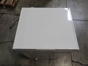 lot 101 image: Magic Chef 3.5 cu. ft. Chest Freezer in White HMCF35W3
