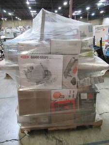 lot 104 image: WHOLESALE MIXED PALLET KITCHEN HOUSEWARES AND DECOR