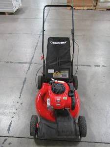 lot 7 image: Troy-bilt 21 in. 140 cc 550e Series Briggs & Stratton Gas Walk Behind Self Propelled Lawn Mower w 2-in-1 TriAction Cutting System TB200