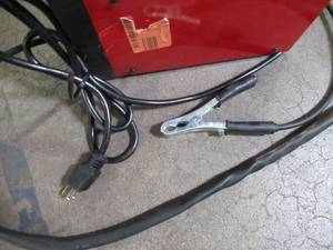 lot 29 image: Century 90 Amp FC90 Flux Core Wire Feed Welder and Gun, 120V K3493-1
