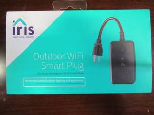lot 830 image: Iris Outdoor Wifi Smart Plug 120 Volt Gl081