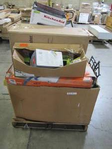 lot 400 image: WHOLESALE MIXED PALLET OF GARAGE ITEMS AND HOUSEWARES