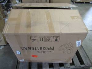lot 419 image: Merax Black PU Heating Massage Recliner with 8-Vibration Motors PP039116BAA