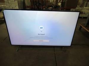lot 62 image: SAMSUNG 58 Class 4K Ultra HD (2160P) HDR Smart LED TV UN58RU7100 (2019 Model) UN58RU7100