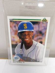 lot 13 image: Lot of 3 1990 - 1992 Upper Deck Ken Griffey Jr. Cards