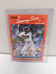 lot 18 image: Lot of 3 1990 - 1992 Sammy Sosa Cards