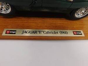 lot 31 image: 1961 Jaguar E Cabriolet Burago Model Car