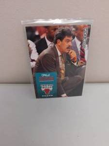 lot 41 image: 5 - Phil Jackson Cards