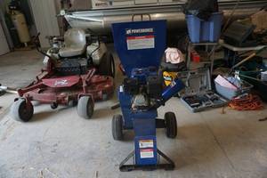 lot 9 image: Power House Brand 3 Power Chipper Shredder