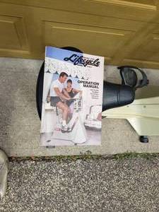 lot 260 image: Lifecycle 6500 Stationary Bike