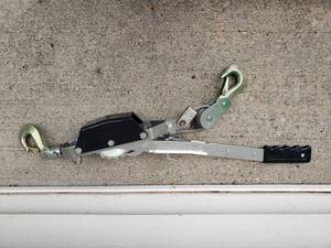 lot 386 image: Allied 2 Ton Cable Winch