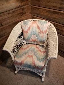 lot 73 image: Antique White Wicker Rocking Chair
