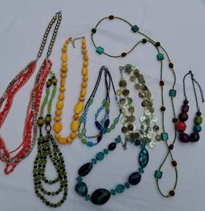 lot 351 image: Colorful Beaded Necklace Assortment  Lot of 8