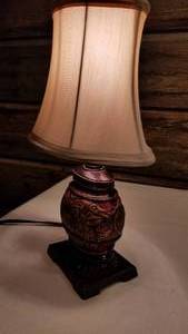 lot 363 image: Petite Asian Inspired Table Lamp