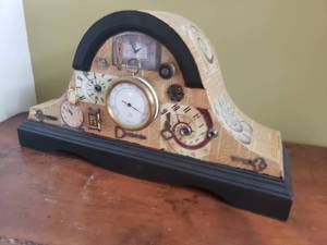 lot 231 image: Nature Company Hygrometer Mantel Art
