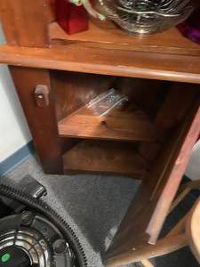 Corner Hutch in 2 pieces