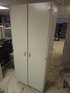 METAL TWO-DOOR CABINET, WITH ADJUSTABLE SHELVES