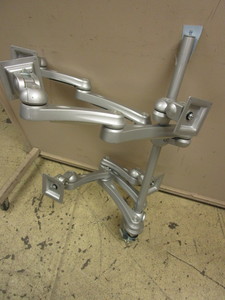 ADJUSTABLE MULTI TABLETMONITOR HOLDER, WITH DESK CLAMP