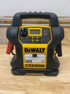 lot 29 image: DEWALT 1400 Peak Amp Jump Starter with Digital Compressor