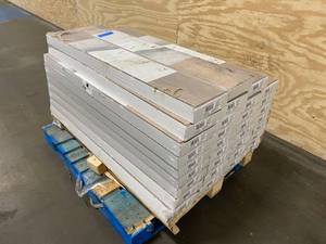 lot 67 image: HOME DECORATORS COLLECTION Lot of 33 cases of Sonoma Oak 8 mm Thick x 7-23 in. Wide x 50-58 in. Length Laminate Flooring (21.48 sq. ft.  case)