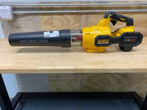 lot 87 image: DEWALT 125 MPH 600 CFM FLEXVOLT 60V MAX Lithium-Ion Cordless Axial Blower (Tool Only)