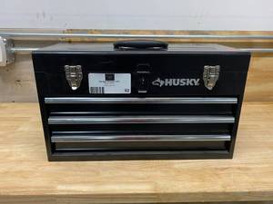 lot 92 image: HUSKY 20 in. 3-Drawer Small Metal Portable Tool Box with Drawers and Tray
