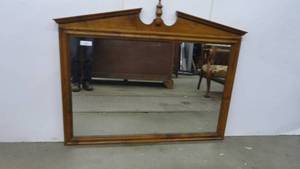 lot 13 image: Ethan-Allen Wall Mirror