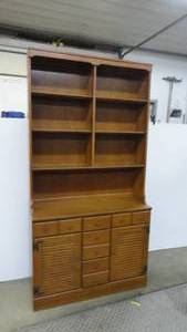 lot 33 image: Wooden Hutch