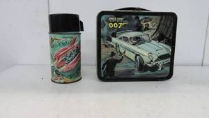 lot 56 image: Vintage Tin Kids Lunch Box