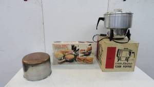 lot 74 image: Vintage Kitchen Items
