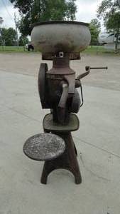 lot 98 image: Cream Separator