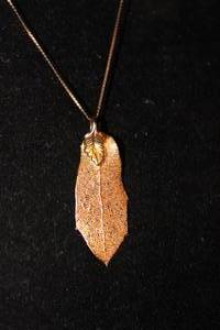 Dainty Art Nouveau Gold Filigree Leaf Pendant
