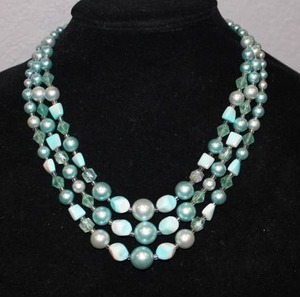 1950s Triple Strand Graduated Bead Necklace