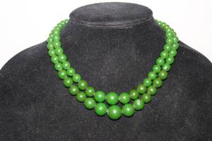 Double Strand Green Nephrite Graduated Bead Necklace