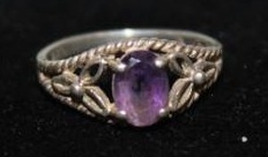 Small Sterling Ring wAmethyst Stone