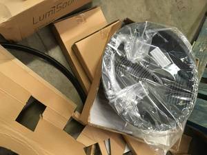 LOT WITH HAMPTON BAY FIREPIT CUSTOMER RETURN SEE PICS