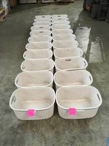 PALLET WITH 22 LAUNDRYSTORAGE BASKETS CUSTOMER RETURNS SEE PICS