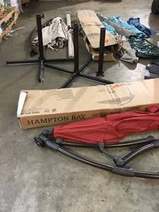 MIXED LOT WITH ASSORTED HAMPTON BAY PATIO UMBRELLAS CUSTOMER RETURNS SEE PICS