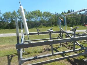 Newmans Aluminum Cantilever Lift
