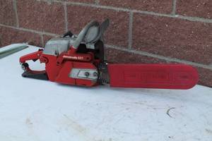 lot 9 image: Chain Saw Jonsereds 621