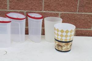 lot 77 image: Topper Ware Lot