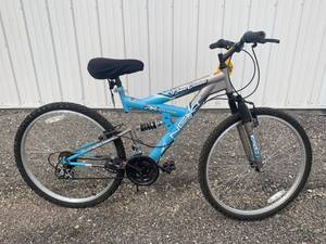 lot 11 image: Next Power Climber 18 Speed Mountain Bike