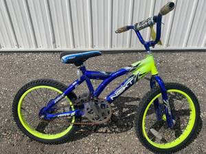 lot 55 image: Next Surge Bicycle 18 Wheels