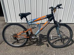 lot 59 image: Roadmaster PowerX 21 Speed Bicycle 26 Wheels