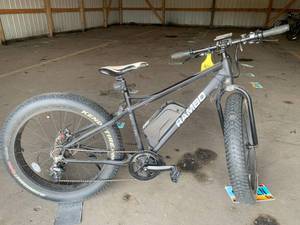 lot 70 image: Rambo Electric Bicycle 26 Wheels (works great)