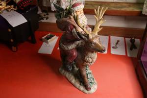 lot 83 image: 15 tall plaster  with glitter Santa Christmas dcor item