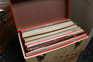lot 105 image: Record storage box - includes 3 dozen albums